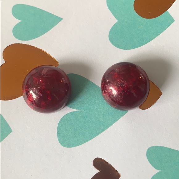 Handmade Resin Studs - Picture 1 of 3